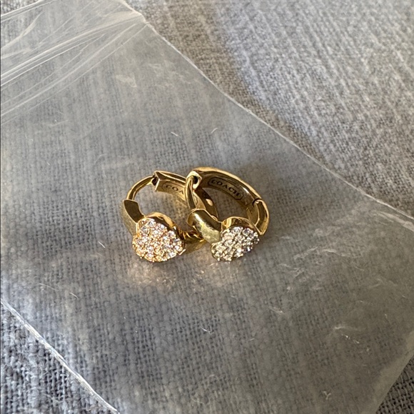 COACH Huggie Hoop Gold Heart Earrings - Picture 1 of 5